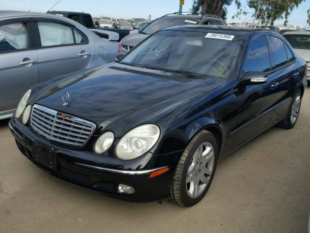 WDBUF70J03A098140 - 2003 MERCEDES-BENZ E 500 BLACK photo 2