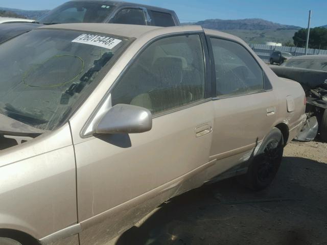 JT2BG22K510536998 - 2001 TOYOTA CAMRY CE BEIGE photo 10