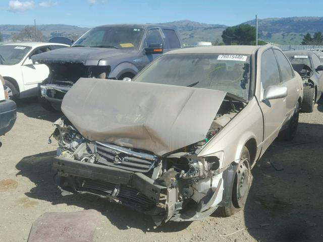 JT2BG22K510536998 - 2001 TOYOTA CAMRY CE BEIGE photo 2