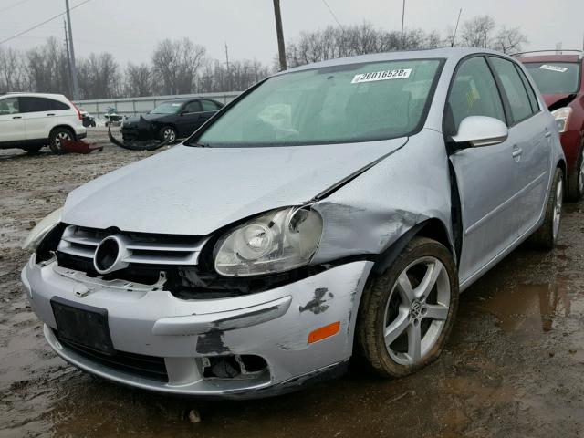 WVWDA71K48W153593 - 2008 VOLKSWAGEN RABBIT SILVER photo 2