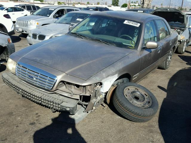 2FAFP73W93X159075 - 2003 FORD CROWN VICT GRAY photo 2