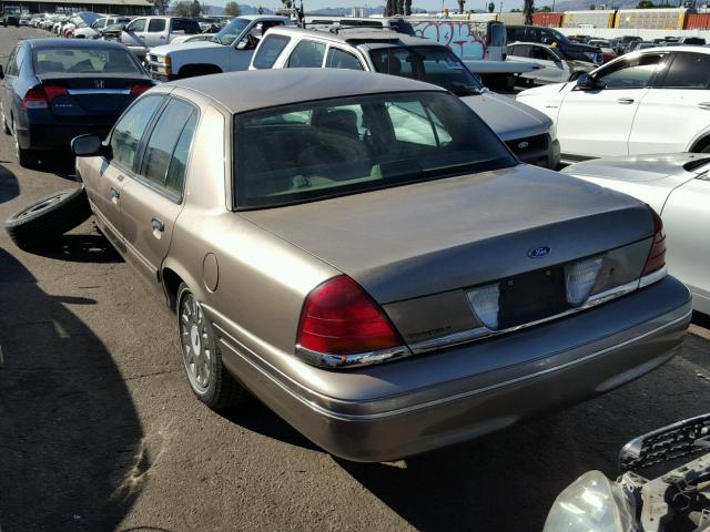 2FAFP73W93X159075 - 2003 FORD CROWN VICT GRAY photo 3