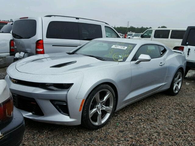 1G1FF1R72H0173537 - 2017 CHEVROLET CAMARO SS Plata foto 2
