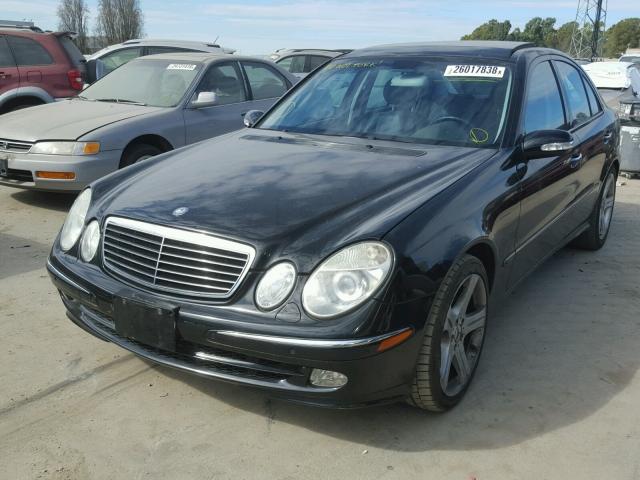 WDBUF70J63A378631 - 2003 MERCEDES-BENZ E 500 BLACK photo 2