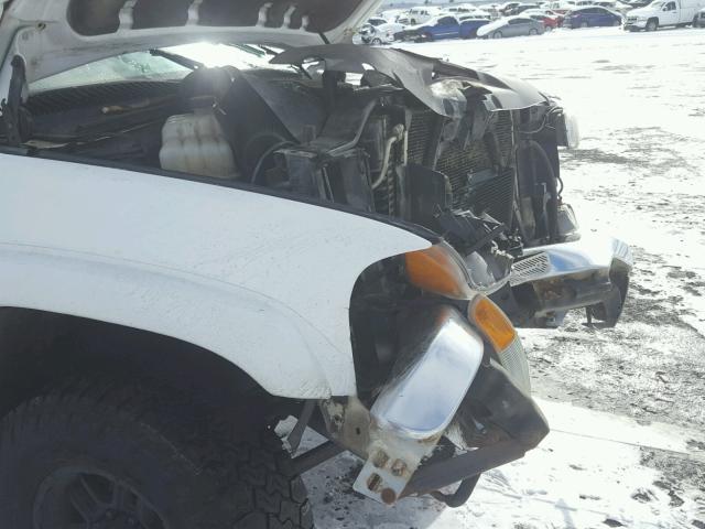 1GTHK29D47E130682 - 2007 GMC SIERRA K25 WHITE photo 9