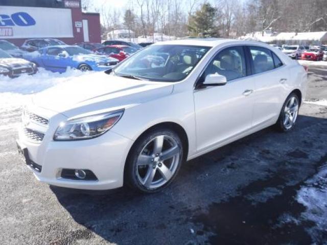 1G11J5SX8DF300390 - 2013 CHEVROLET MALIBU LTZ WHITE photo 1