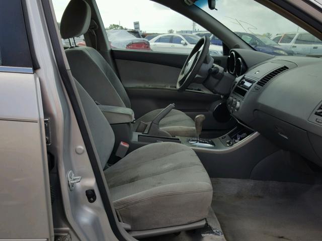 1N4AL11D35C272315 - 2005 NISSAN ALTIMA S GRAY photo 6