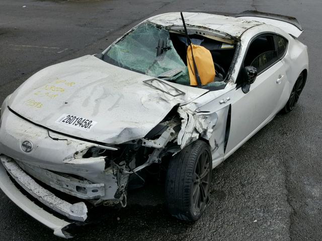 JF1ZNAA1XD2725904 - 2013 TOYOTA SCION FR-S თეთრი ფოტო 9