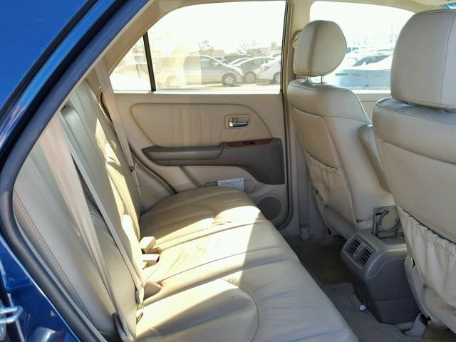 JTJGF10U220149970 - 2002 LEXUS RX 300 BLUE photo 6