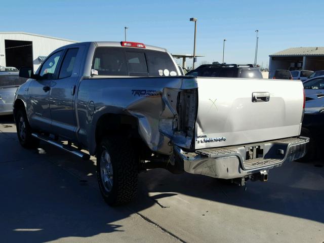 5TBRV54187S466252 - 2007 TOYOTA TUNDRA DOU SILVER photo 3