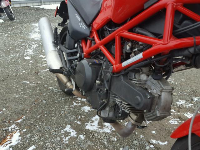 ZDM1RADM17B099265 - 2007 DUCATI MONSTER 69 RED photo 7