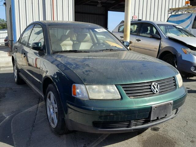 WVWPD23B5YE180117 - 2000 VOLKSWAGEN PASSAT GLX 绿色 照片 1