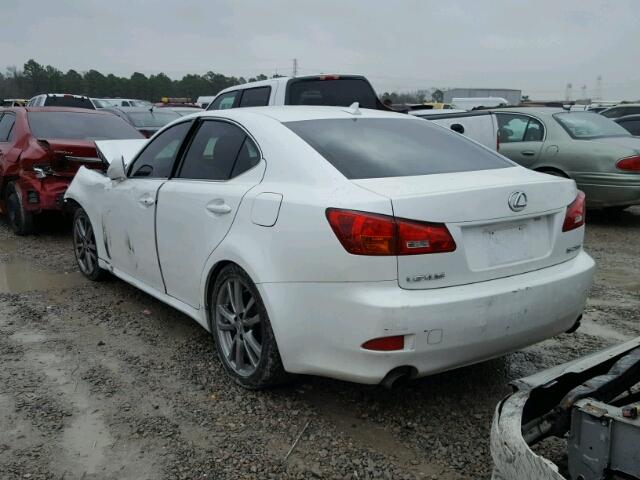 JTHBK262X82064147 - 2008 LEXUS IS 250 WHITE photo 3