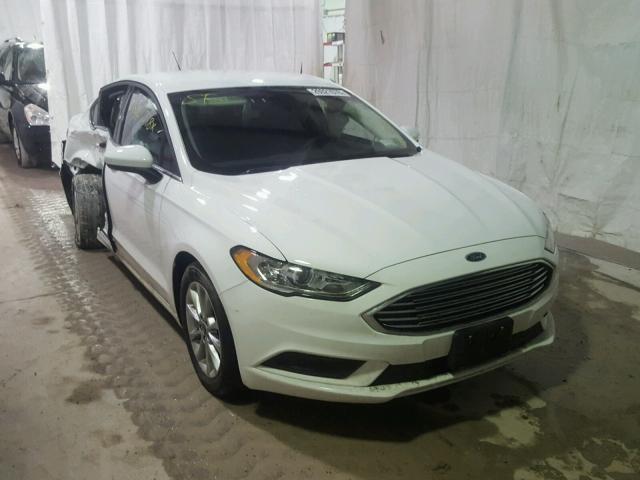 3FA6P0H70HR282696 - 2017 FORD FUSION SE WHITE photo 1