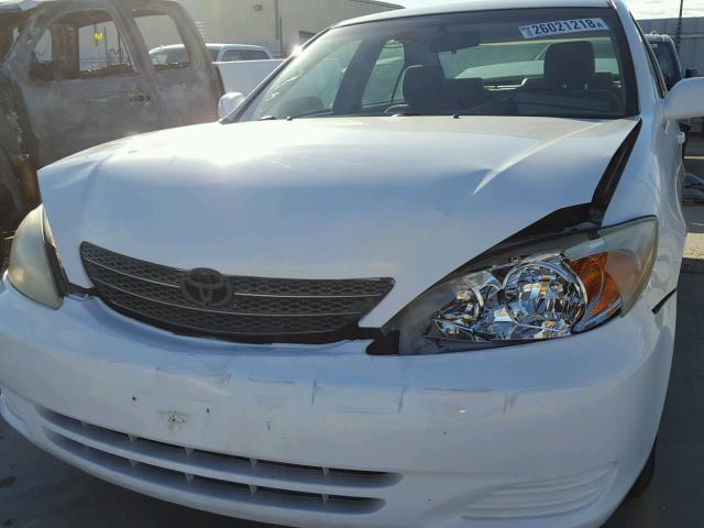 4T1BE32K34U337377 - 2004 TOYOTA CAMRY LE WHITE photo 9