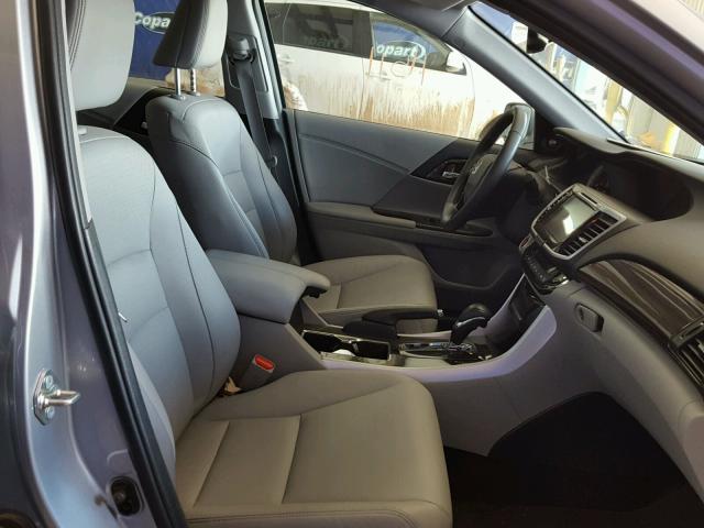 1HGCR3F81GA019003 - 2016 HONDA ACCORD EXL SILVER photo 5