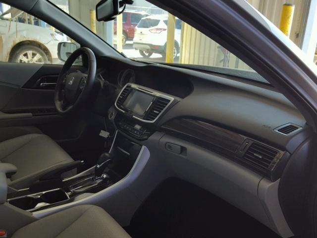 1HGCR3F81GA019003 - 2016 HONDA ACCORD EXL SILVER photo 9