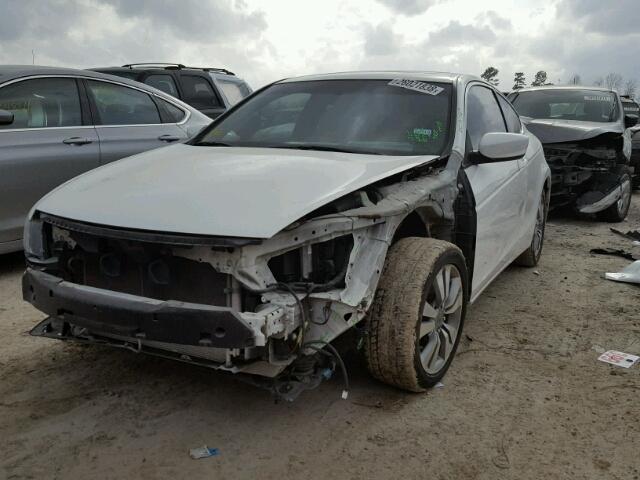 1HGCS1B85AA006227 - 2010 HONDA ACCORD EXL WHITE photo 2