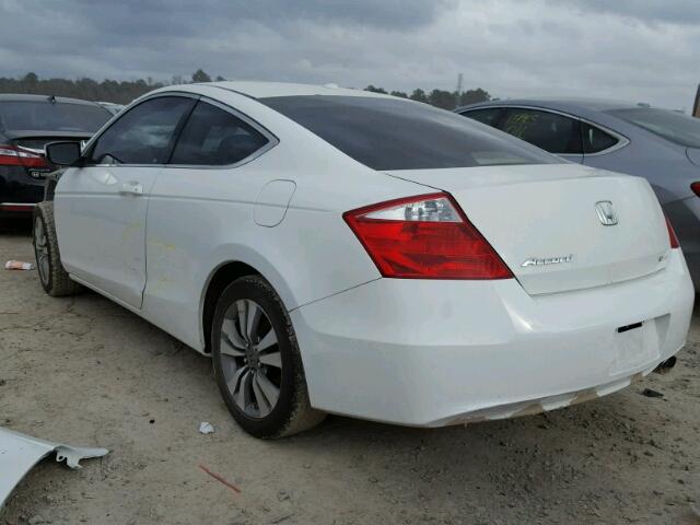 1HGCS1B85AA006227 - 2010 HONDA ACCORD EXL WHITE photo 3