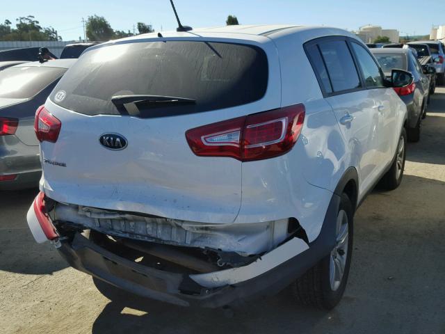 KNDPB3A27C7335052 - 2012 KIA SPORTAGE B WHITE photo 4