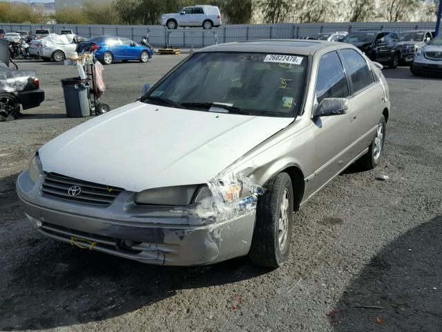 JT2BF22K8X0231328 - 1999 TOYOTA CAMRY LE GRAY photo 2