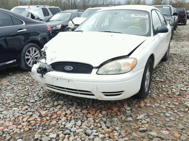 1FAFP53U67A121949 - 2007 FORD TAURUS SE WHITE photo 2