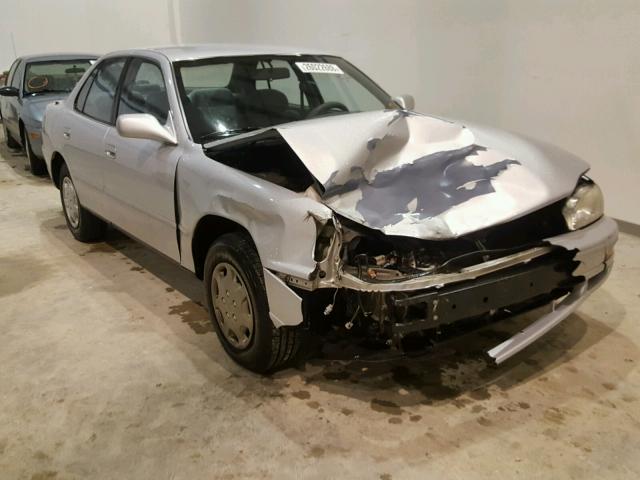 JT2SK12E2P0139101 - 1993 TOYOTA CAMRY LE SILVER photo 1