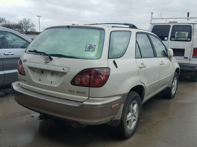 JT6HF10U1Y0149336 - 2000 LEXUS RX 300 WHITE photo 4