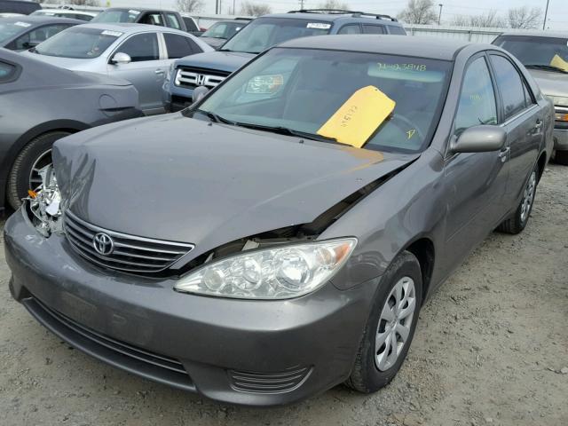 4T1BE32K66U695172 - 2006 TOYOTA CAMRY LE GRAY photo 2