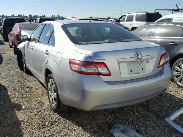 4T4BF3EK6BR116285 - 2011 TOYOTA CAMRY BASE SILVER photo 3