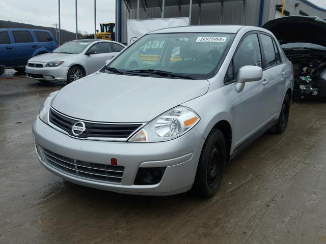 3N1BC1AP1BL454624 - 2011 NISSAN VERSA S SILVER photo 2