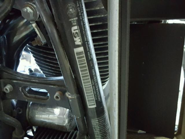 1HD1KEL33EB692945 - 2014 HARLEY-DAVIDSON FLHTK ELEC 银色 照片 10