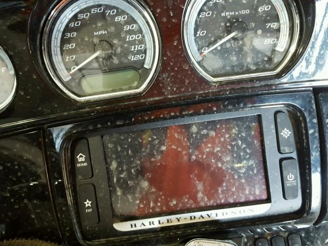 1HD1KEL33EB692945 - 2014 HARLEY-DAVIDSON FLHTK ELEC 银色 照片 8