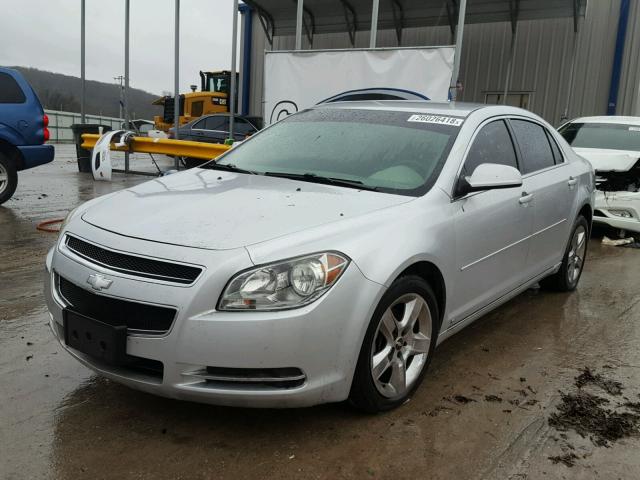 1G1ZH57B69F165266 - 2009 CHEVROLET MALIBU 1LT SILVER photo 2