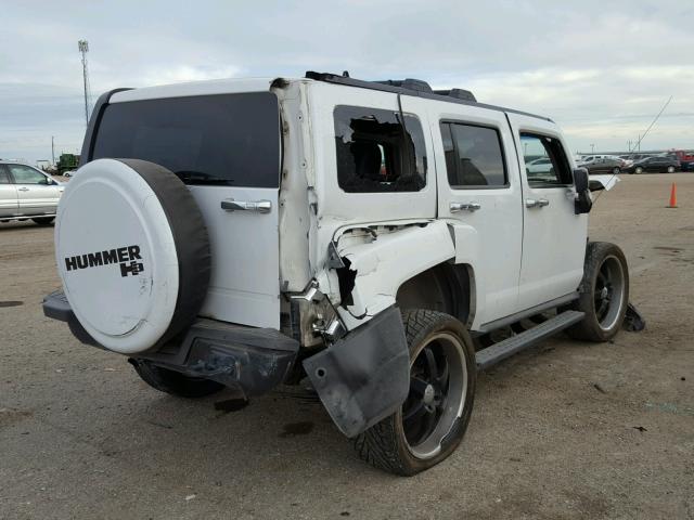 5GTDN136568103409 - 2006 HUMMER H3 WHITE photo 4