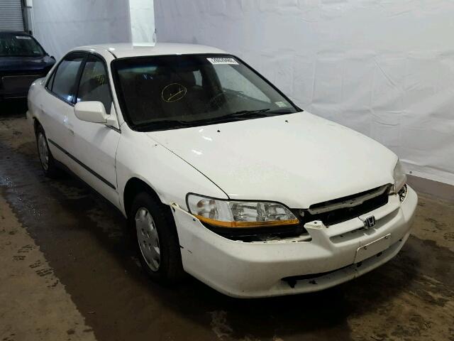 JHMCG6654YC033834 - 2000 HONDA ACCORD LX WHITE photo 1