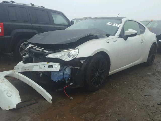 JF1ZNAA13D1703538 - 2013 TOYOTA SCION FR-S თეთრი ფოტო 2