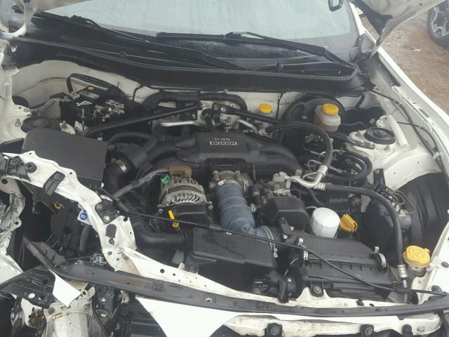 JF1ZNAA13D1703538 - 2013 TOYOTA SCION FR-S თეთრი ფოტო 7