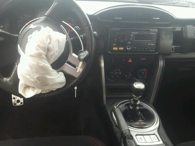 JF1ZNAA13D1703538 - 2013 TOYOTA SCION FR-S თეთრი ფოტო 9