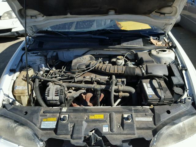 1G1JF5244W7143669 - 1998 CHEVROLET CAVALIER L WHITE photo 7