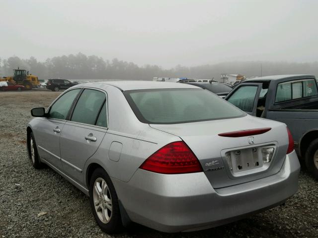 1HGCM56797A216762 - 2007 HONDA ACCORD EX SILVER photo 3