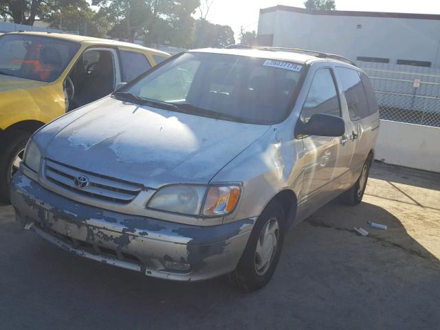 4T3ZF13C41U377218 - 2001 TOYOTA SIENNA LE GOLD photo 2