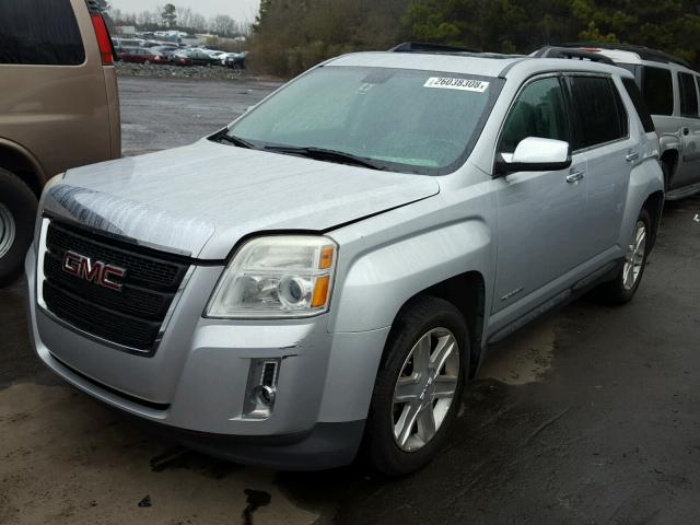 2CTFLGEW2A6360102 - 2010 GMC TERRAIN SL SILVER photo 2