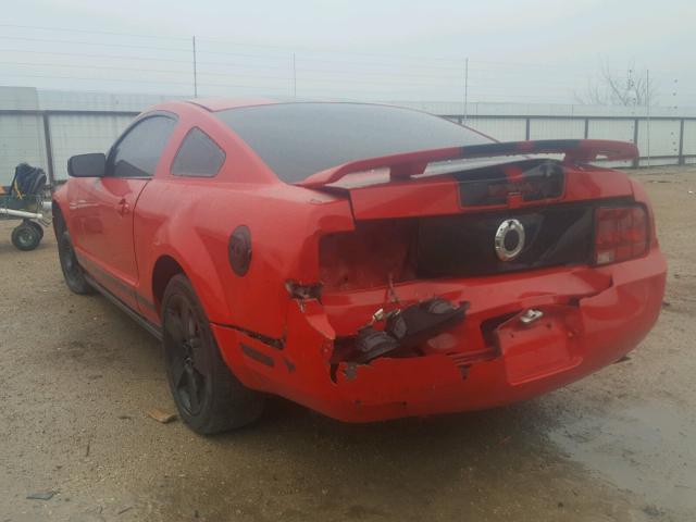 1ZVFT80NX55148658 - 2005 FORD MUSTANG RED photo 3