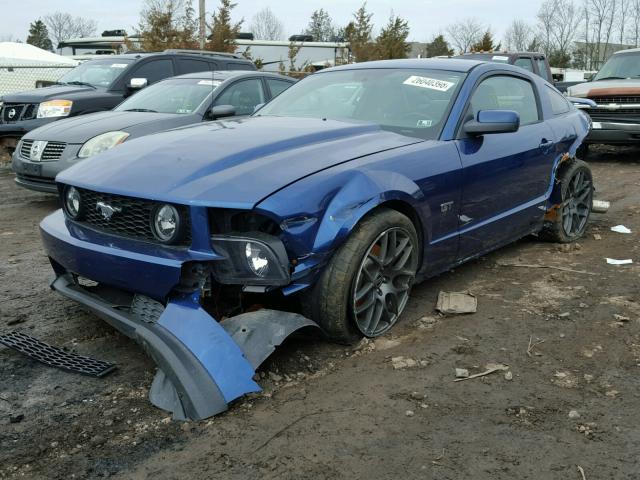 1ZVHT82HX65142490 - 2006 FORD MUSTANG GT BLUE photo 2