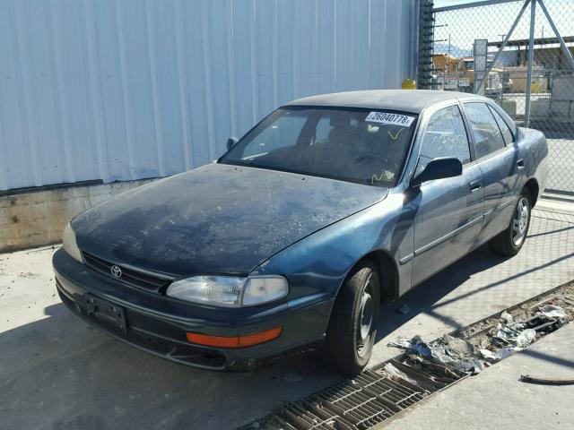 4T1BF12K0TU869086 - 1996 TOYOTA CAMRY LE GREEN photo 2