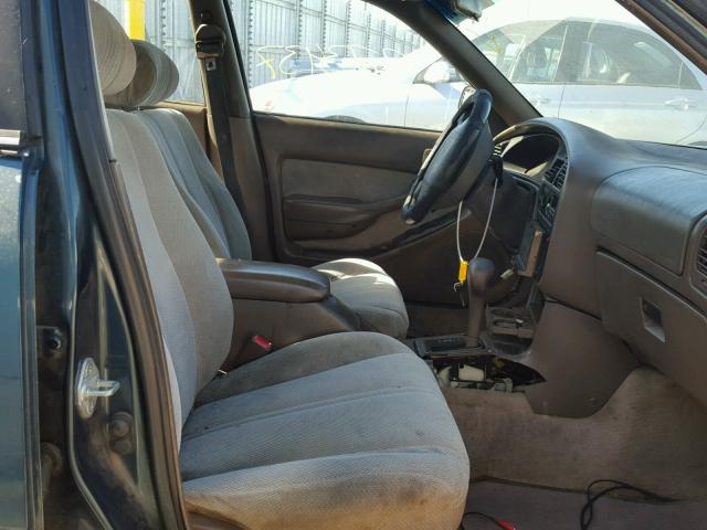 4T1BF12K0TU869086 - 1996 TOYOTA CAMRY LE GREEN photo 5