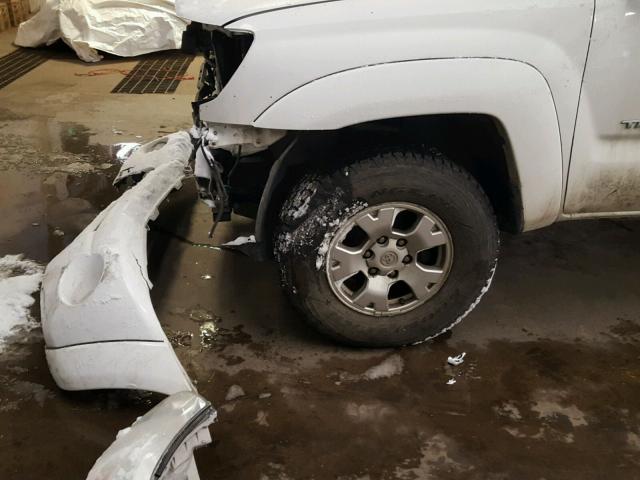 5TEUU42N76Z209458 - 2006 TOYOTA TACOMA ACC WHITE photo 9