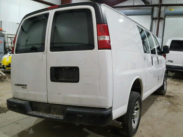 1GCSHAF46C1158035 - 2012 CHEVROLET EXPRESS G1 WHITE photo 4