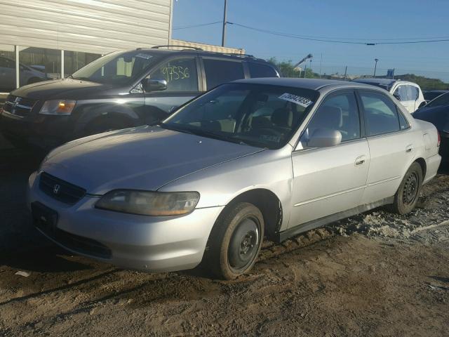 1HGCG66562A145220 - 2002 HONDA ACCORD LX SILVER photo 2